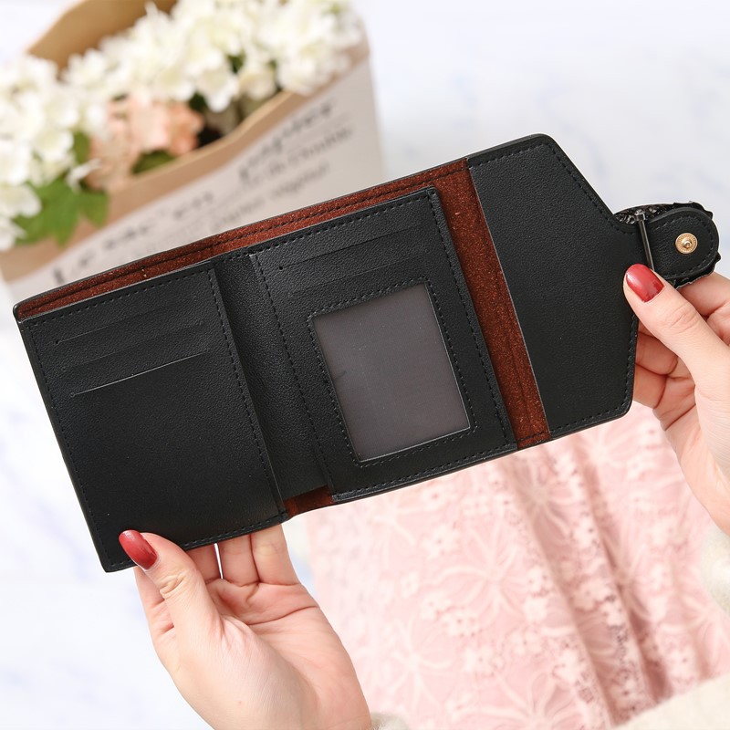 2021 New pure small wallet women's short Korean retro versatile folding Wallet