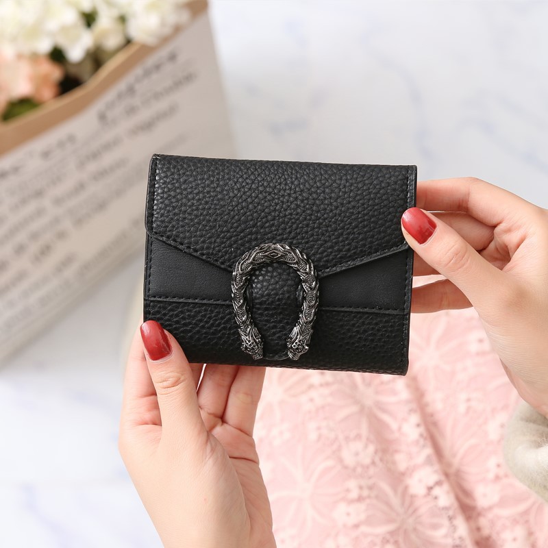 2021 New pure small wallet women's short Korean retro versatile folding Wallet