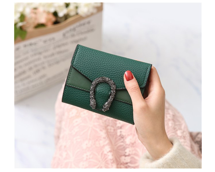 2021 New pure small wallet women's short Korean retro versatile folding Wallet