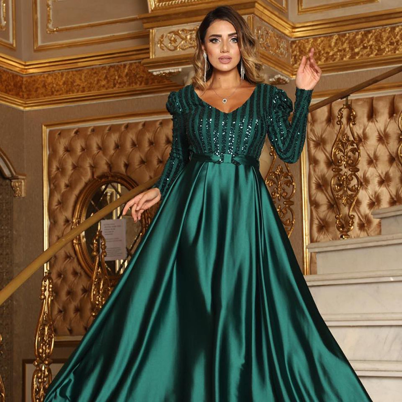 2021 New women&apos;s skirt deep V big swing sexy long dress new tailed banquet evening dress