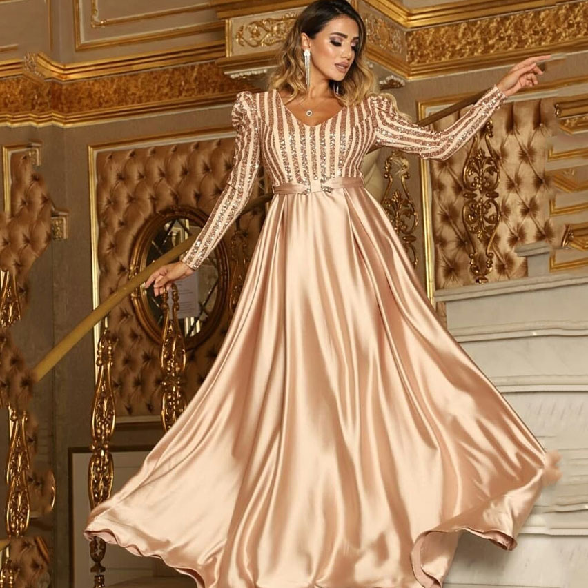 2021 New women&apos;s skirt deep V big swing sexy long dress new tailed banquet evening dress