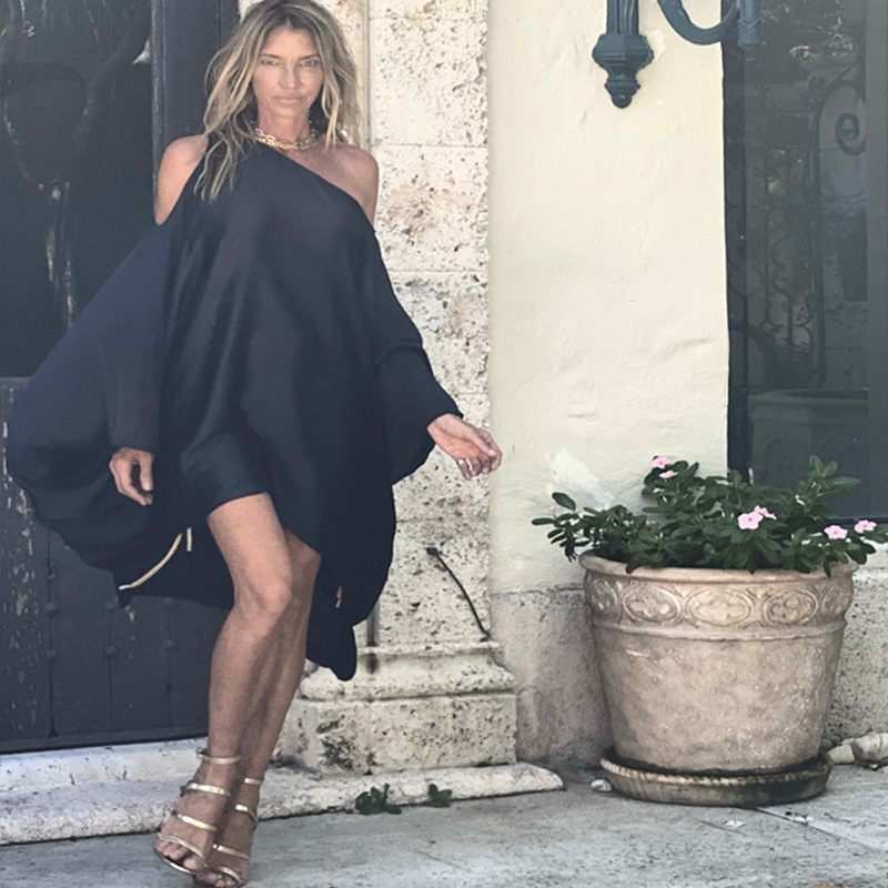 2021 European and American spring new slant shoulder leisure sexy beach holiday dress