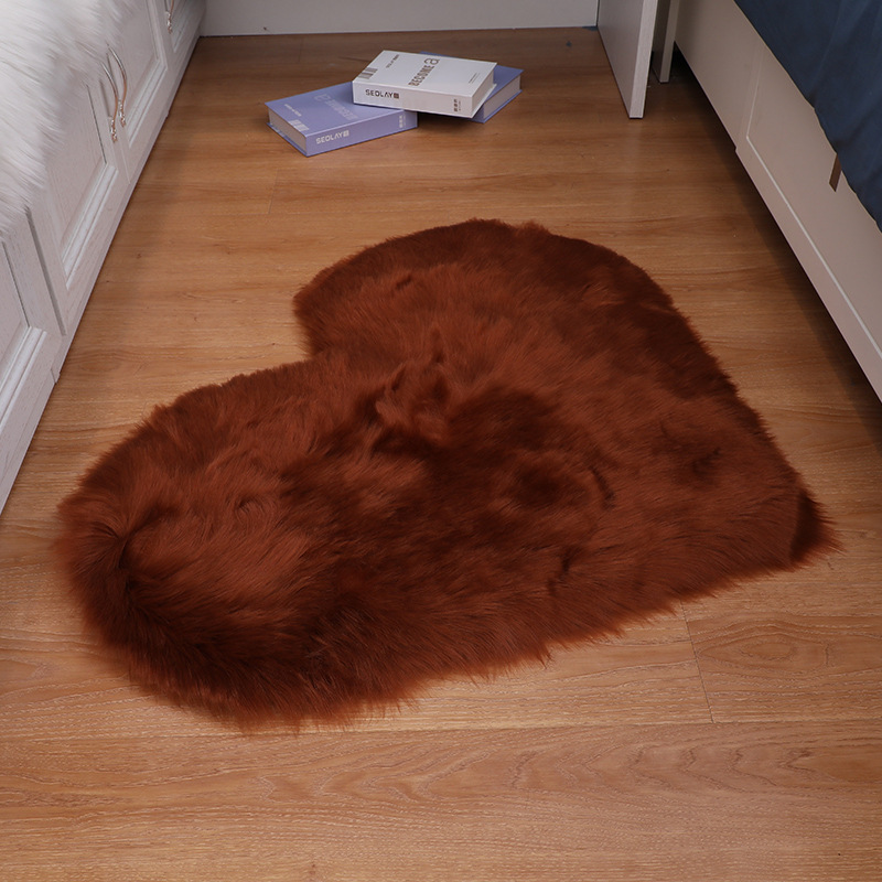 Love shaped imitation wool carpet floor mattress carpet sofa cushion foot pad Plush living room tea table sofa bedroom