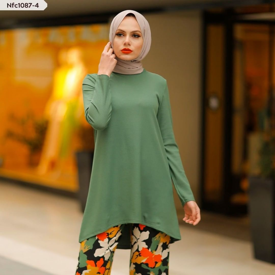 Muslim women's suit Arab women's dress suit
