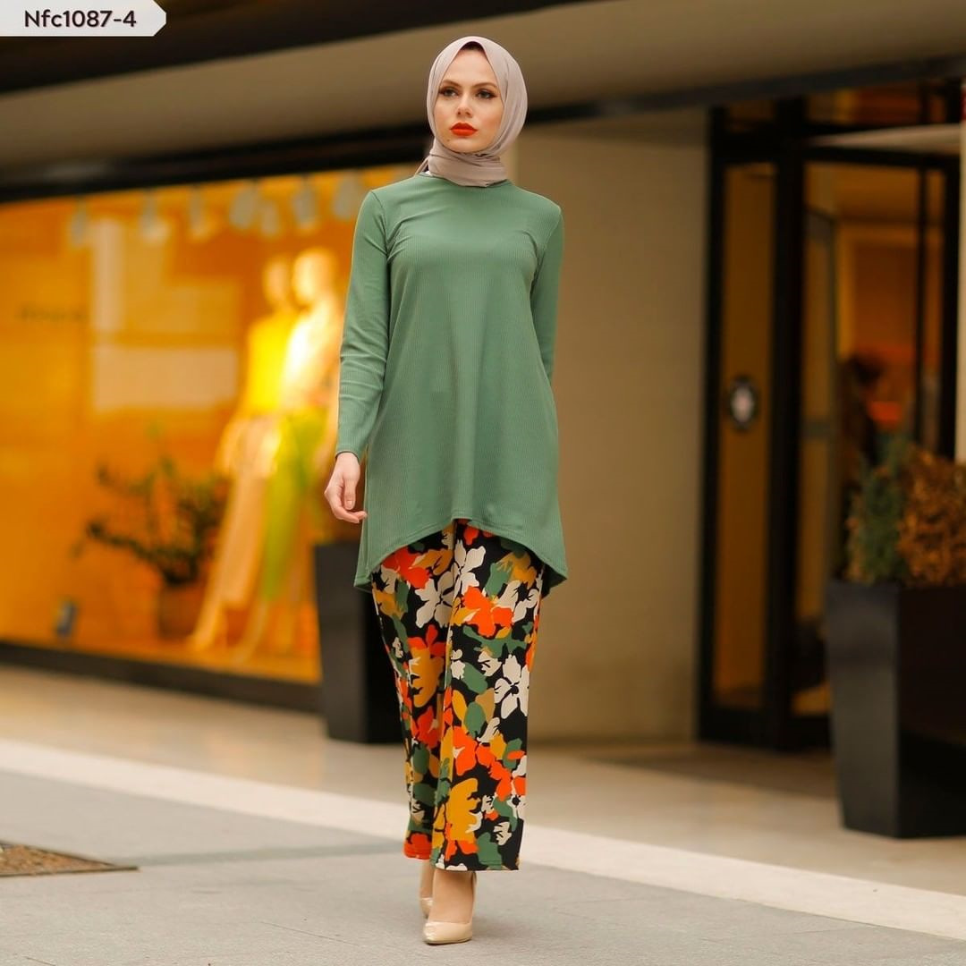 Muslim women's suit Arab women's dress suit