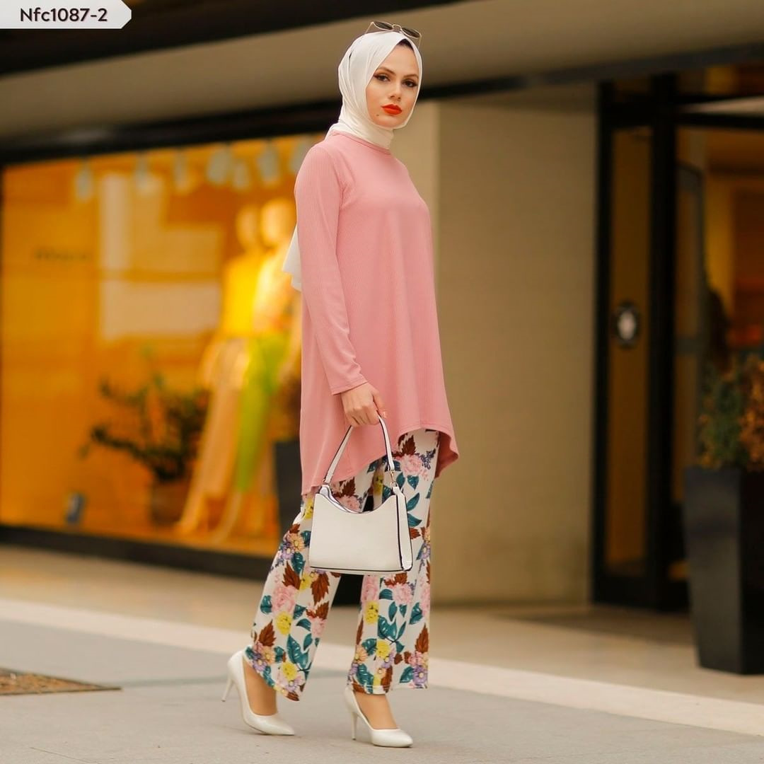 Muslim women's suit Arab women's dress suit
