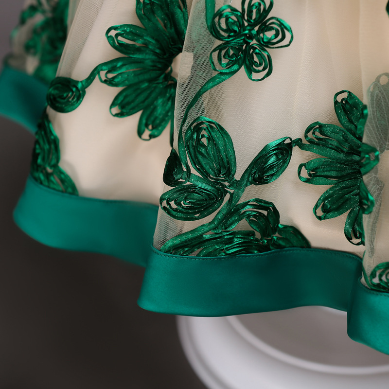 Children's dress three-dimensional embroidered tail Princess Dress banquet birthday performance dress multi-level mesh lovely dress