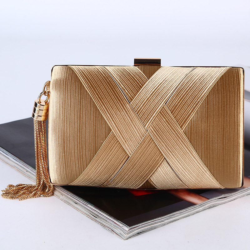 Dinner Bag NEW pure handmade tassel pendant evening bag large capacity dress bag Silk Handbag clutch bag