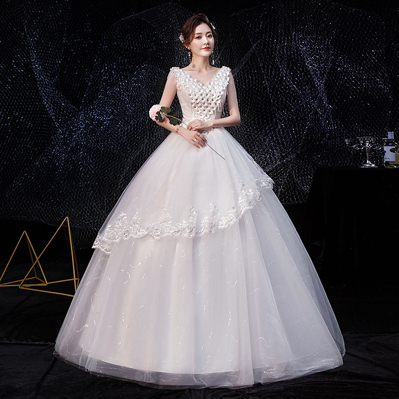 2022 Spring new wedding dress Korean version sweet flower V-neck bride floor length princess slim bandage wedding dress