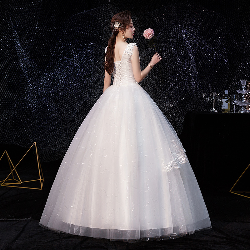 2022 Spring new wedding dress Korean version sweet flower V-neck bride floor length princess slim bandage wedding dress