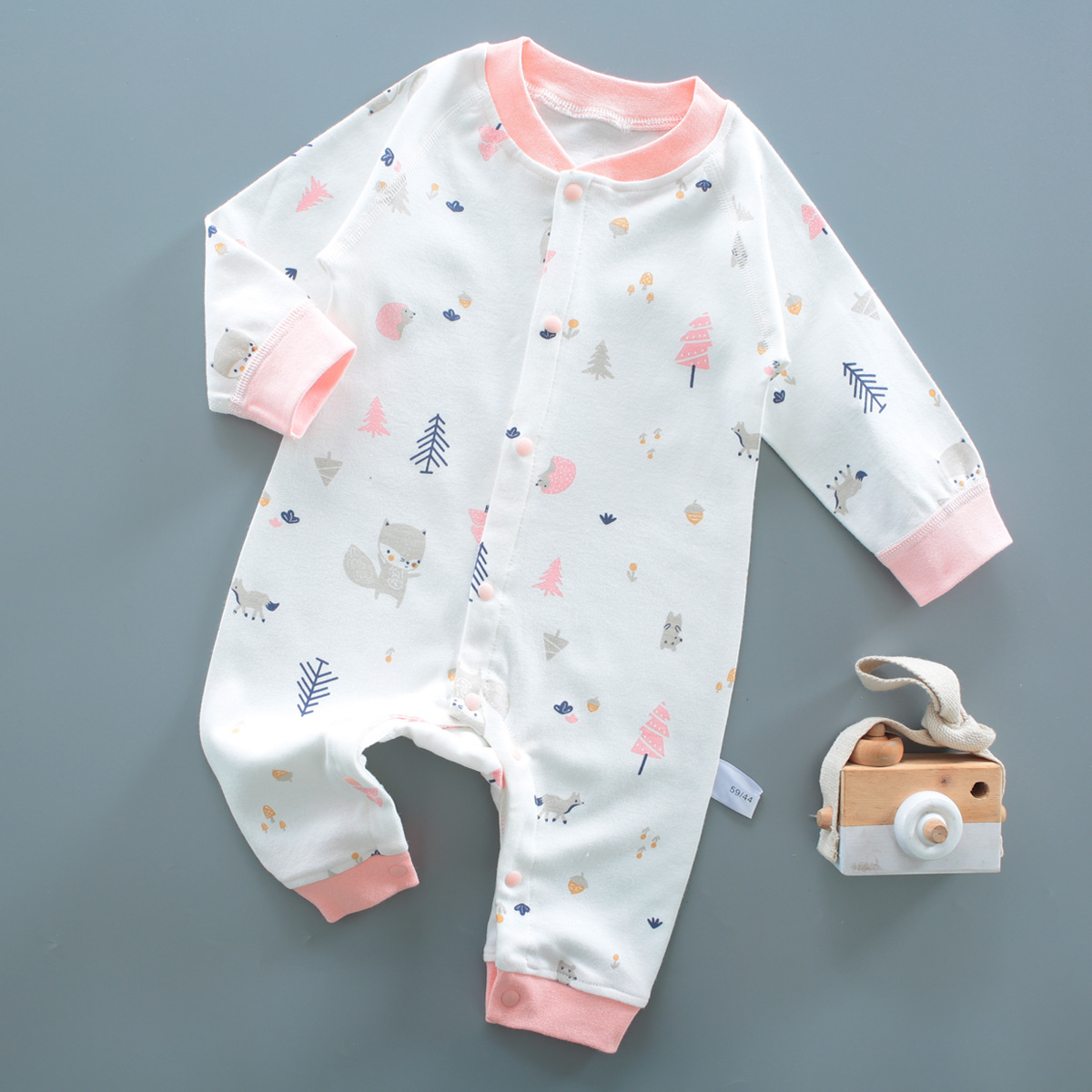 Best selling 2022 baby clothes spring and autumn children's cotton one-piece clothes boneless class a long sleeved climbing clothes for 0-1-year-old children