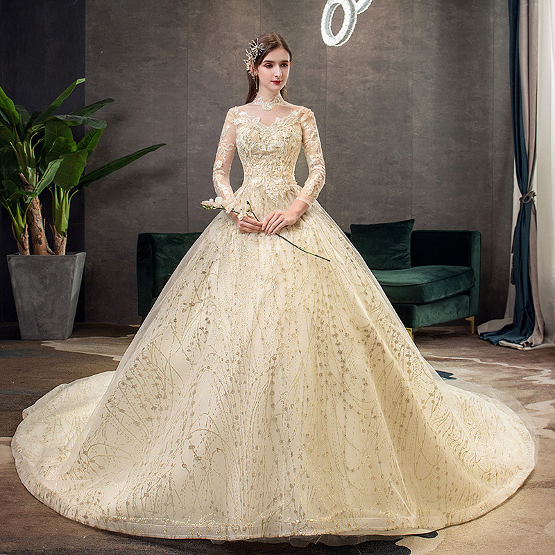 Bride's wedding 2022 new style red coin retro long sleeved collar Hepburn bride tiktok tail TD38