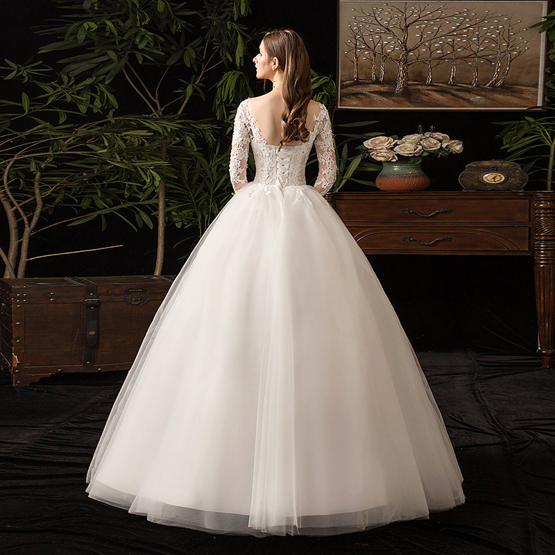 Bride's wedding dress 2022 new voice jitter tiktok Princess Bride princess dream lace hollow wedding dress D35