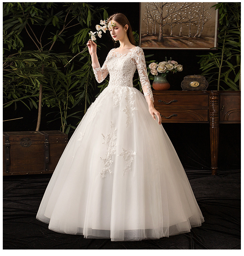 Bride's wedding dress 2022 new voice jitter tiktok Princess Bride princess dream lace hollow wedding dress D35