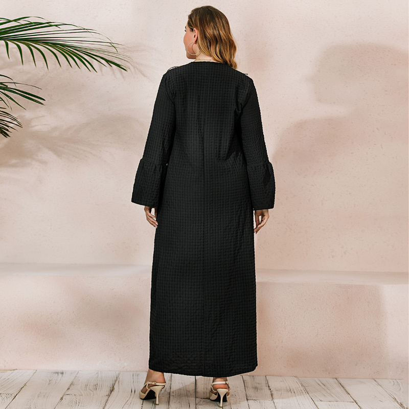 spring and summer Muslim wear long-sleeved dress trumpet-sleeved robe dress V-neck embroidery 100kg can be wear clothes