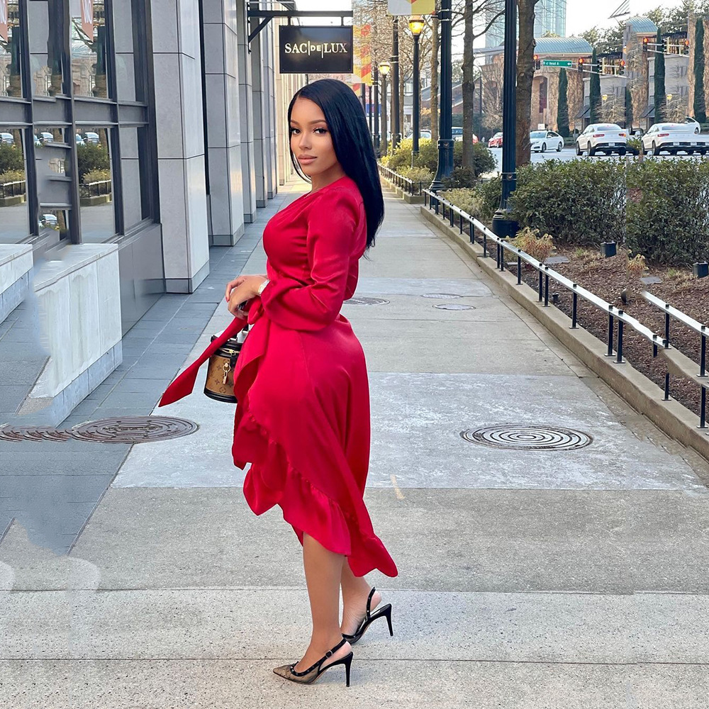 2022 Spring and summer new beauty dress sexy temperament dress deep V waist irregular solid color midi skirt dress