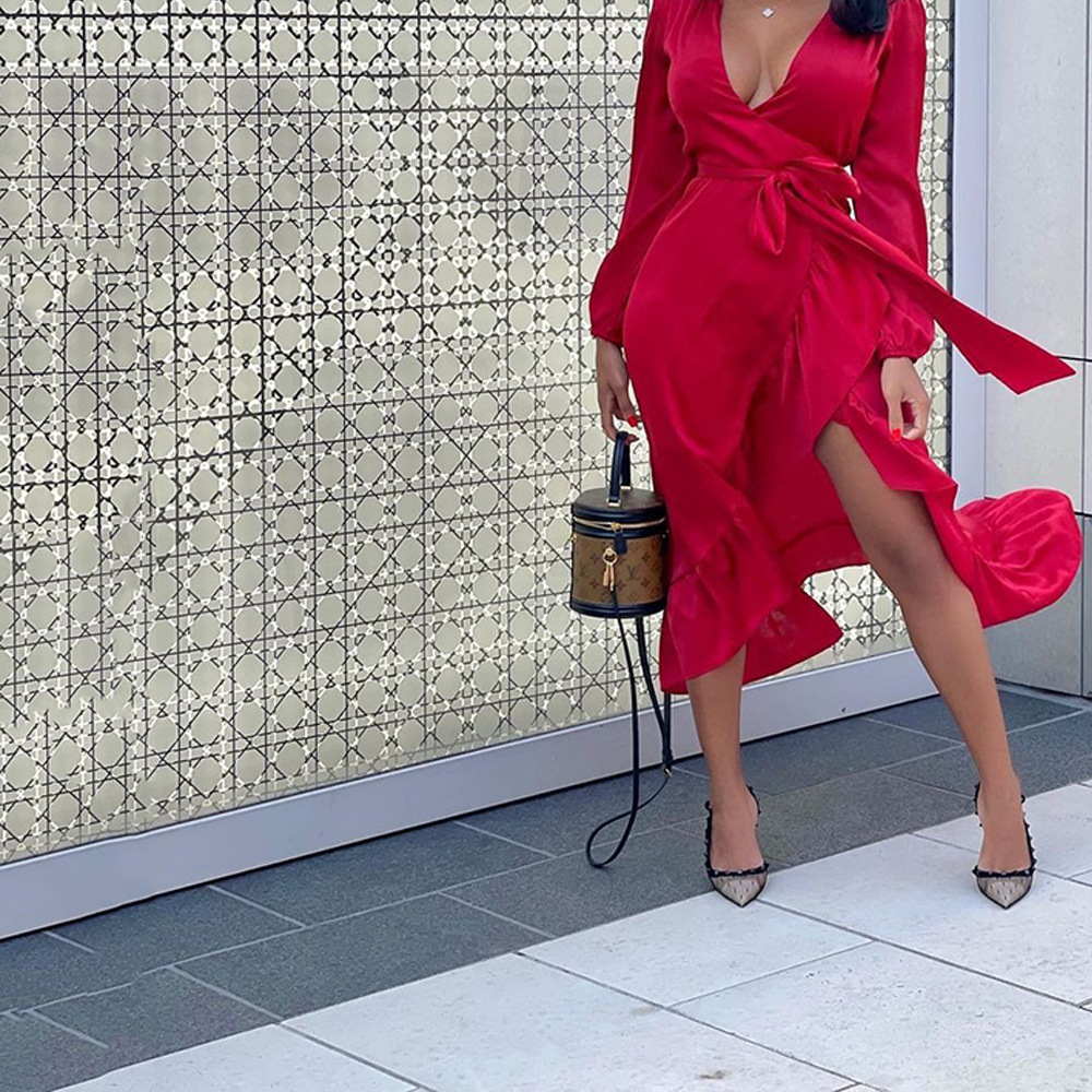 2022 Spring and summer new beauty dress sexy temperament dress deep V waist irregular solid color midi skirt dress