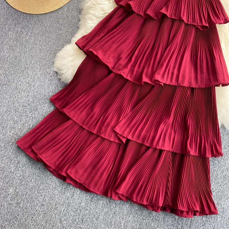 Seaside holiday dress 2022 new summer dress sexy V-neck slim mid-length pleated ruffled beach dress