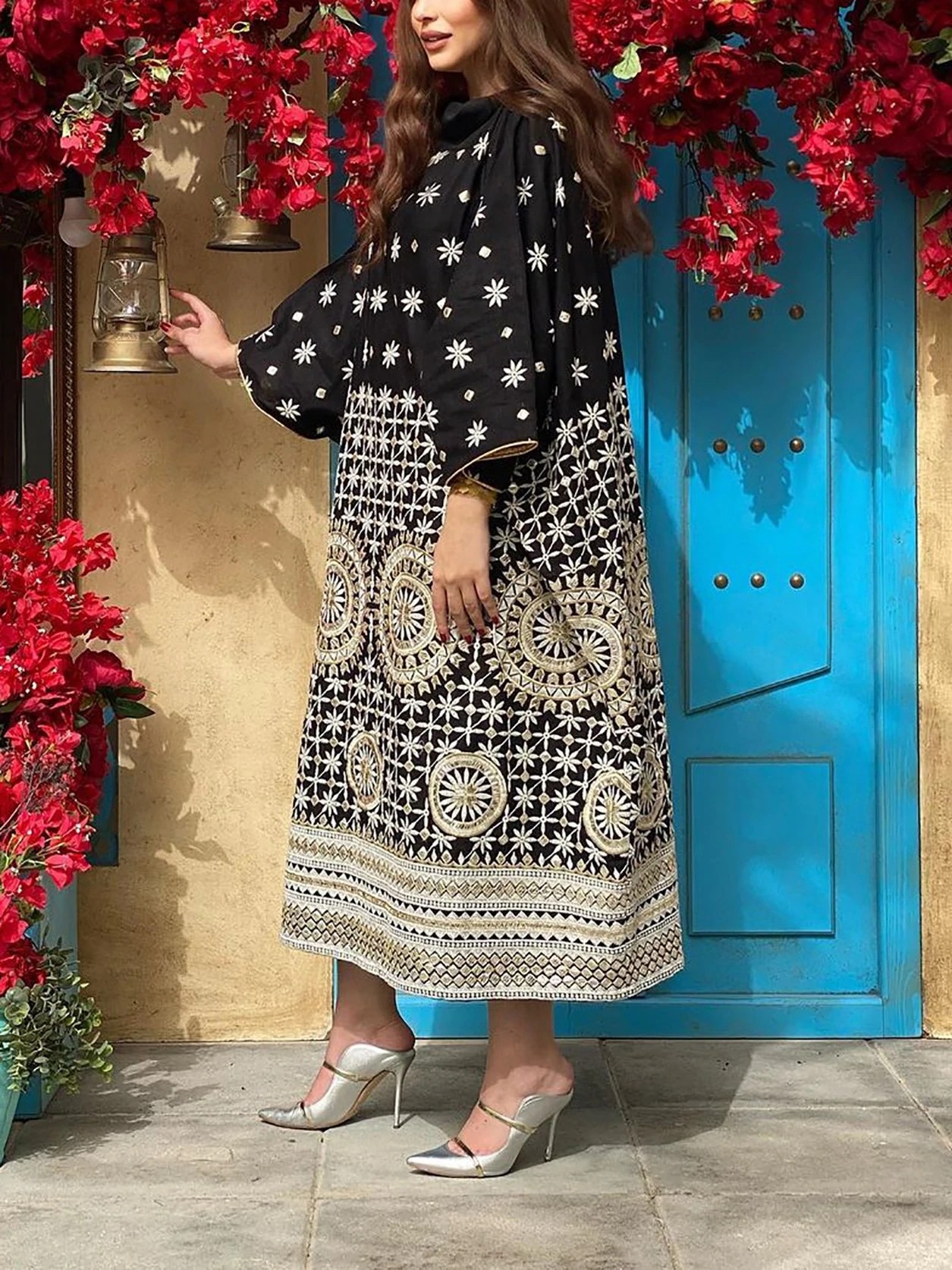2022 Spring and summer new women's Amazon black printed gold breathable loose dress Middle East robe dress