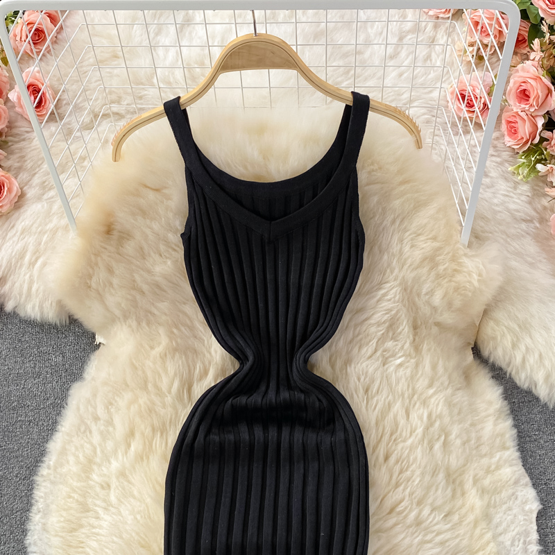 Knitted vest skirt women's 2022 autumn Korean version sexy backless mid-length tight-fitting elastic slimming hip dress