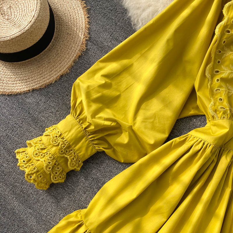 Ins Hepburn style lace flower lantern sleeves waist slimming single-breasted large swing lotus leaf dress