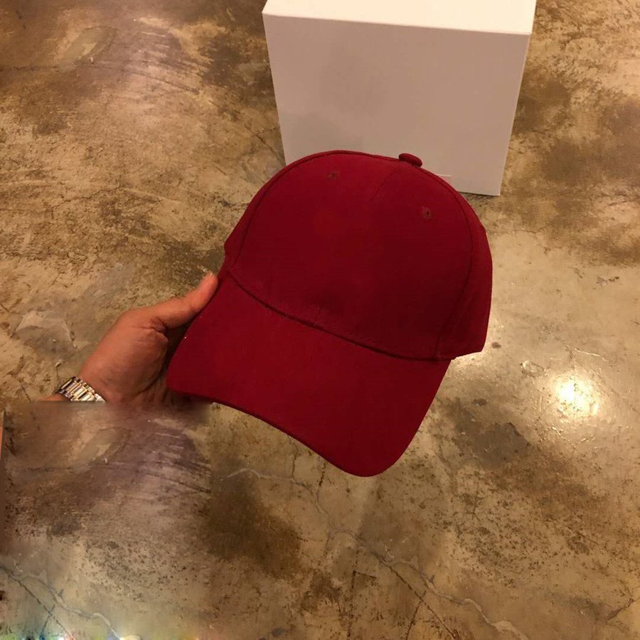 New Baseball Hat,Couple Hat and Suitable for Outdoor Fashion