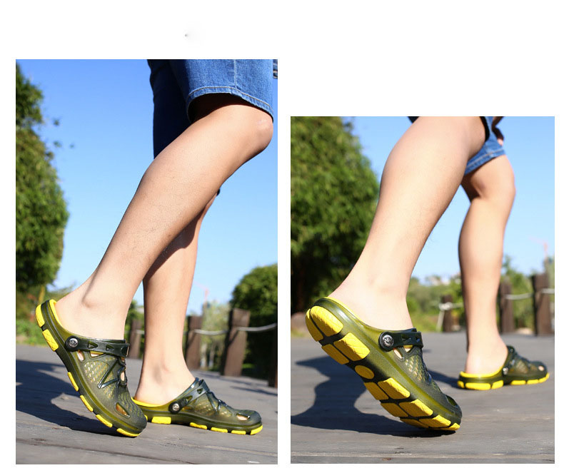 Sandals and Slippers Non-Slip Wear-Resistant Large Size Hole Shoes Men&apos;s Summer New Jelly Hollow.