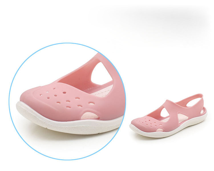 Sandals New Wild Non-Slip Soft Bottom Baotou Beach Hole Shoes Plastic Sandals Female Summer.