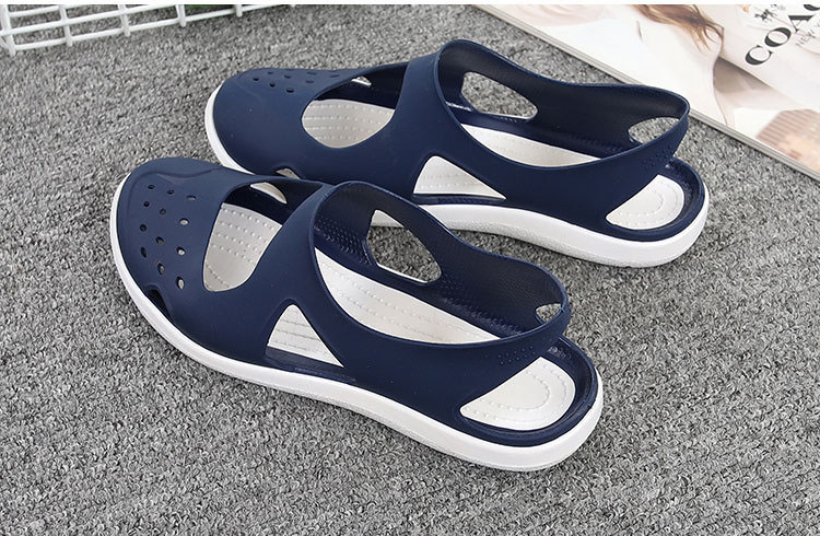 Sandals New Wild Non-Slip Soft Bottom Baotou Beach Hole Shoes Plastic Sandals Female Summer.