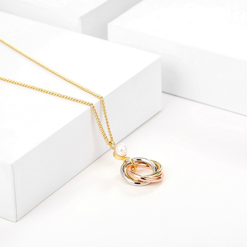 Colorful Ring Necklace Wild Pearl Necklace Multi-ring Clavicle Chain + Earrings.