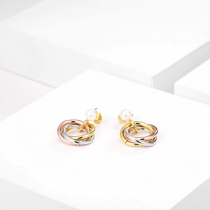 Colorful Ring Necklace Wild Pearl Necklace Multi-ring Clavicle Chain + Earrings.