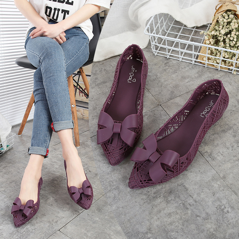 Summer Pointed Bowknot Hollow Hole Sandals Female Flat Heel Non-Slip Plastic Beach Shoes