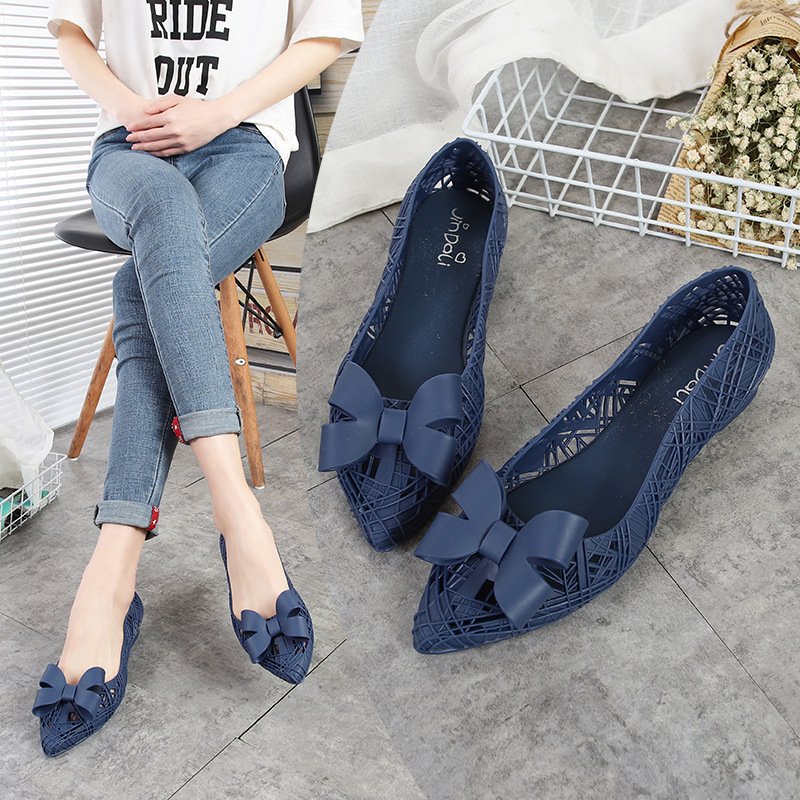 Summer Pointed Bowknot Hollow Hole Sandals Female Flat Heel Non-Slip Plastic Beach Shoes