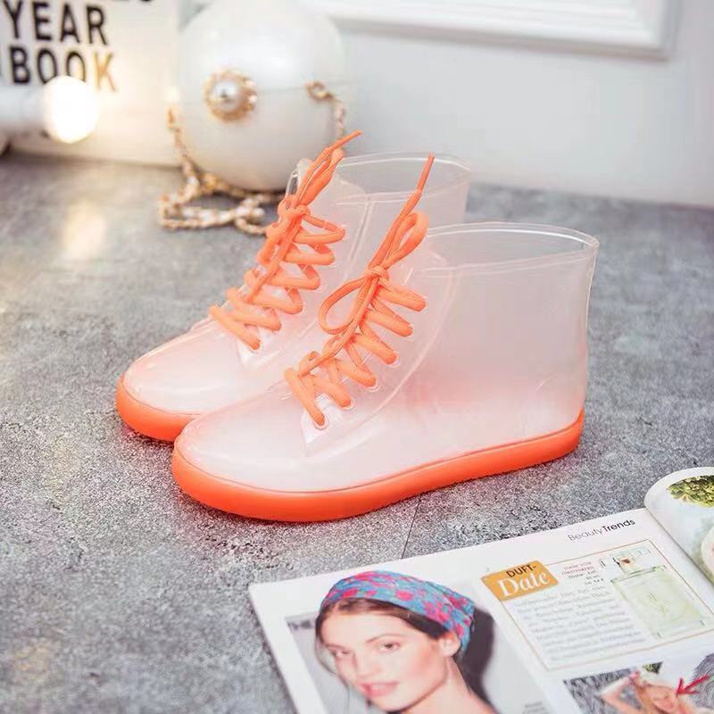 Trendy fashion water shoes four seasons non-slip rain boots transparent jelly rain boots women.