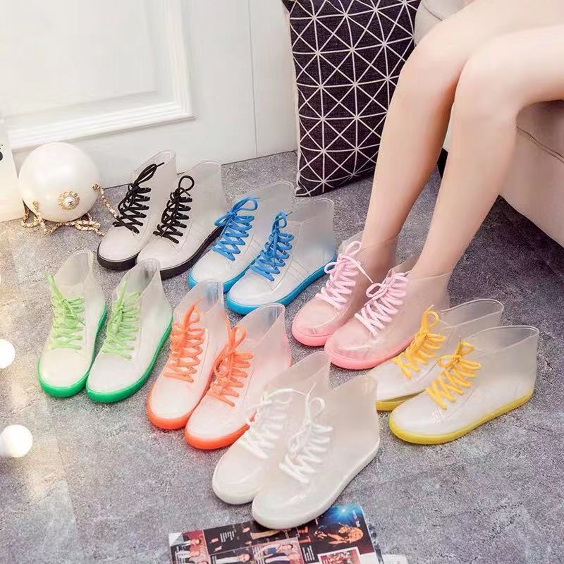 Trendy fashion water shoes four seasons non-slip rain boots transparent jelly rain boots women.