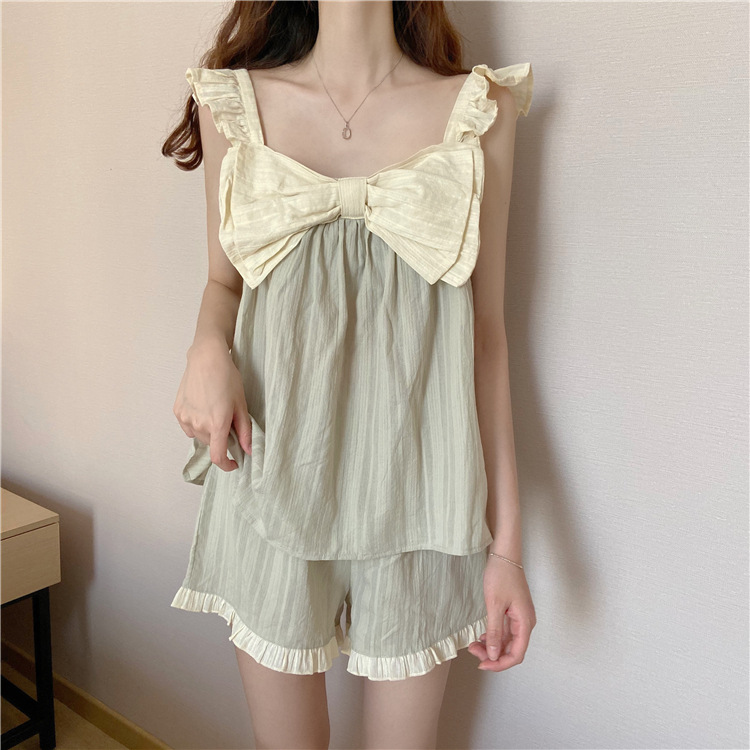 Girl Sweet Cute Sexy Big Bowknot Loose Lotus Leaf Sleeve Wild Nightdress Pajamas Suit.