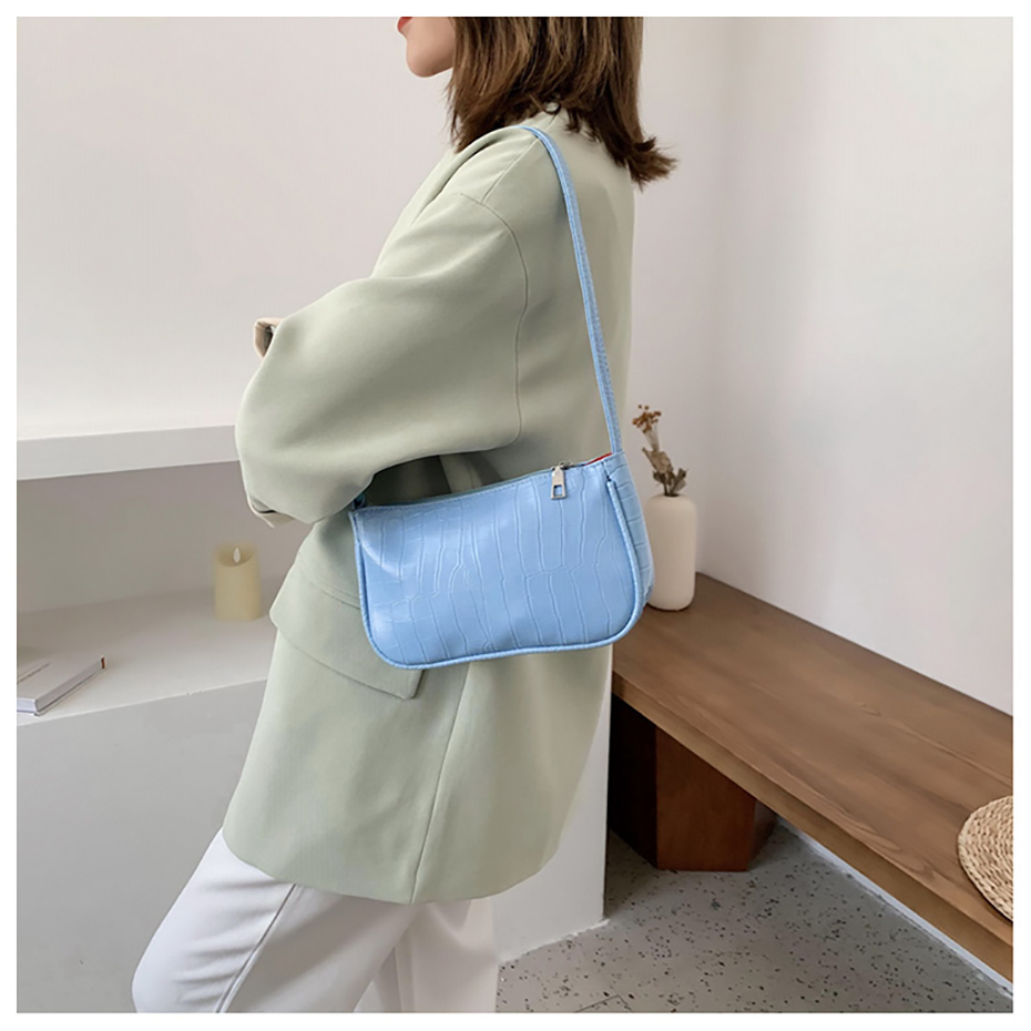 Crocodile Pattern Baguette Handbag For Women Candy Color Chain Small Shoulder Bags Fashion Design