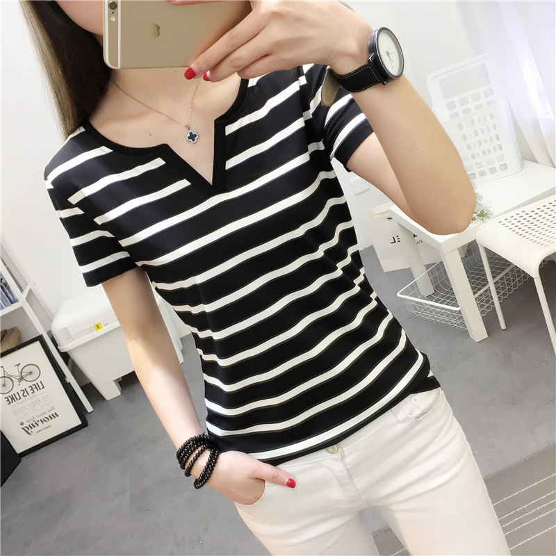 Large size bottoming shirt ladies trendy stretch top V-neck short-sleeved t-shirt striped loose.