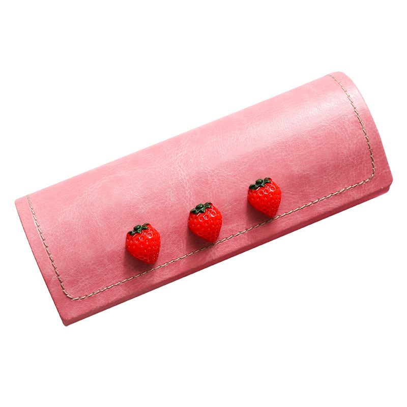 Creative New Strawberry Girl Student Myopia Glasses Case Simple Portable Storage Box.