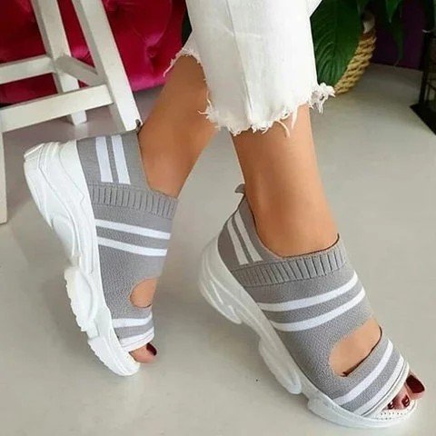 Sports Sandals Women&apos;s Trifle Casual Platform Flat Bottom Fashion Beach Shoes Large Size.