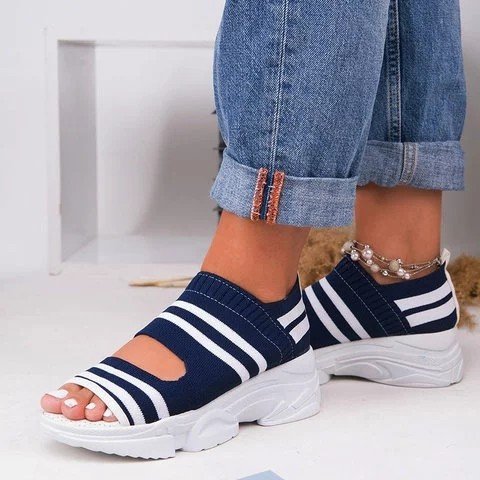 Sports Sandals Women&apos;s Trifle Casual Platform Flat Bottom Fashion Beach Shoes Large Size.