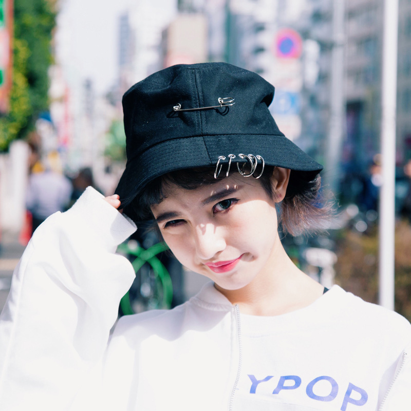 Fisherman Hat Female Korean Style Trendy Personality Big Pin Five-ring Flat Black Basin Hat.