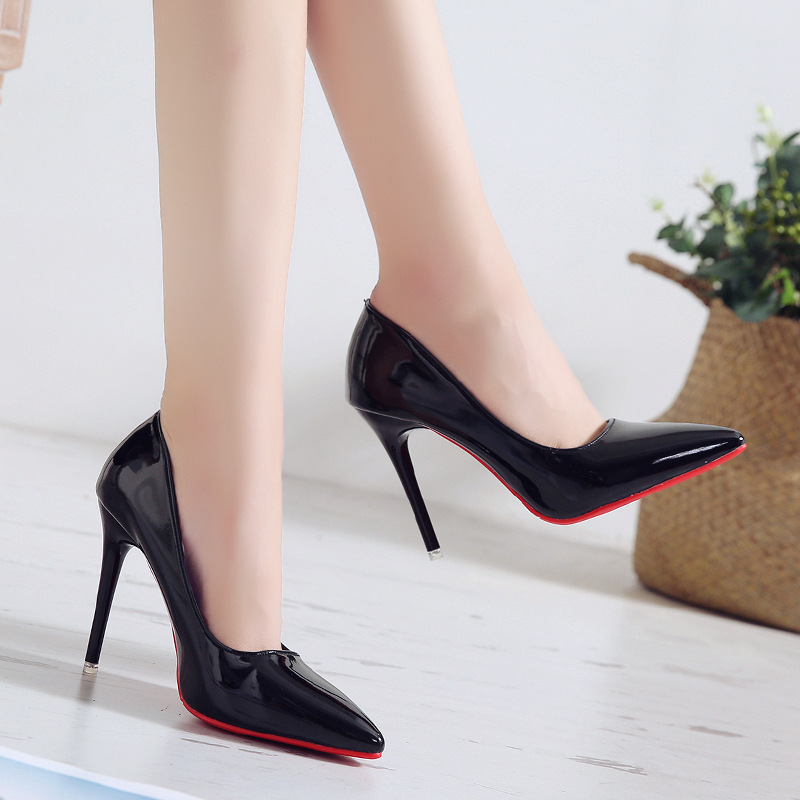 Korean Style Pointed Toe High-Heeled Single Shoes Women Stiletto Patent Leather Red Wedding Shoes.