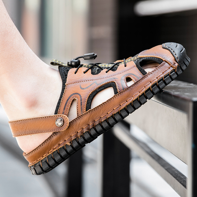 Sandals Baotou Beach Shoes Men&apos;s Hand Stitched Outdoor Sports Slippers Dual-Use.