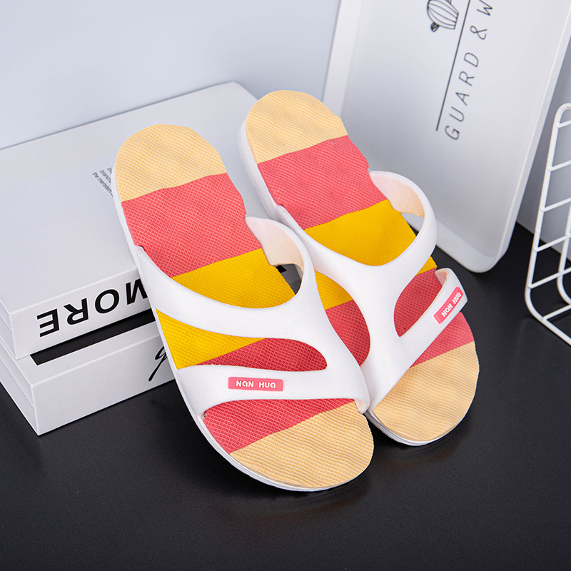 Slippers Men&apos;s and Women&apos;s Home Non-Slip Wear-Resistant Korean Trend Men&apos;s Beach Shoes