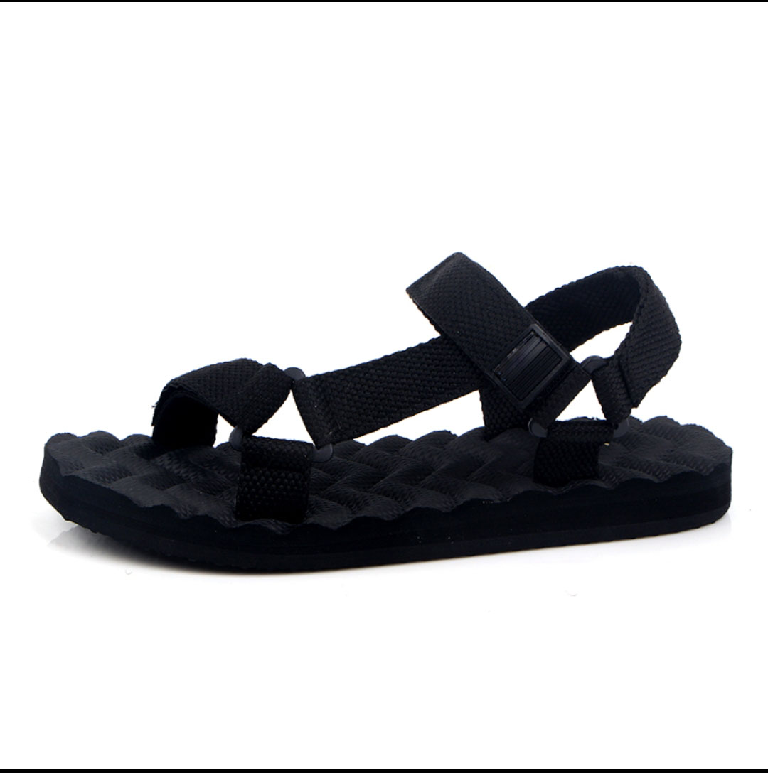 Sandals and Slippers Men&apos;s Beach Shoes Personality Trendy Outdoor Casual Shoes Ultra Light