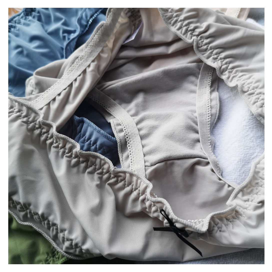 2PCS Comfortable Simple Solid Color Low-waist Student Underwear Women Summer New Style