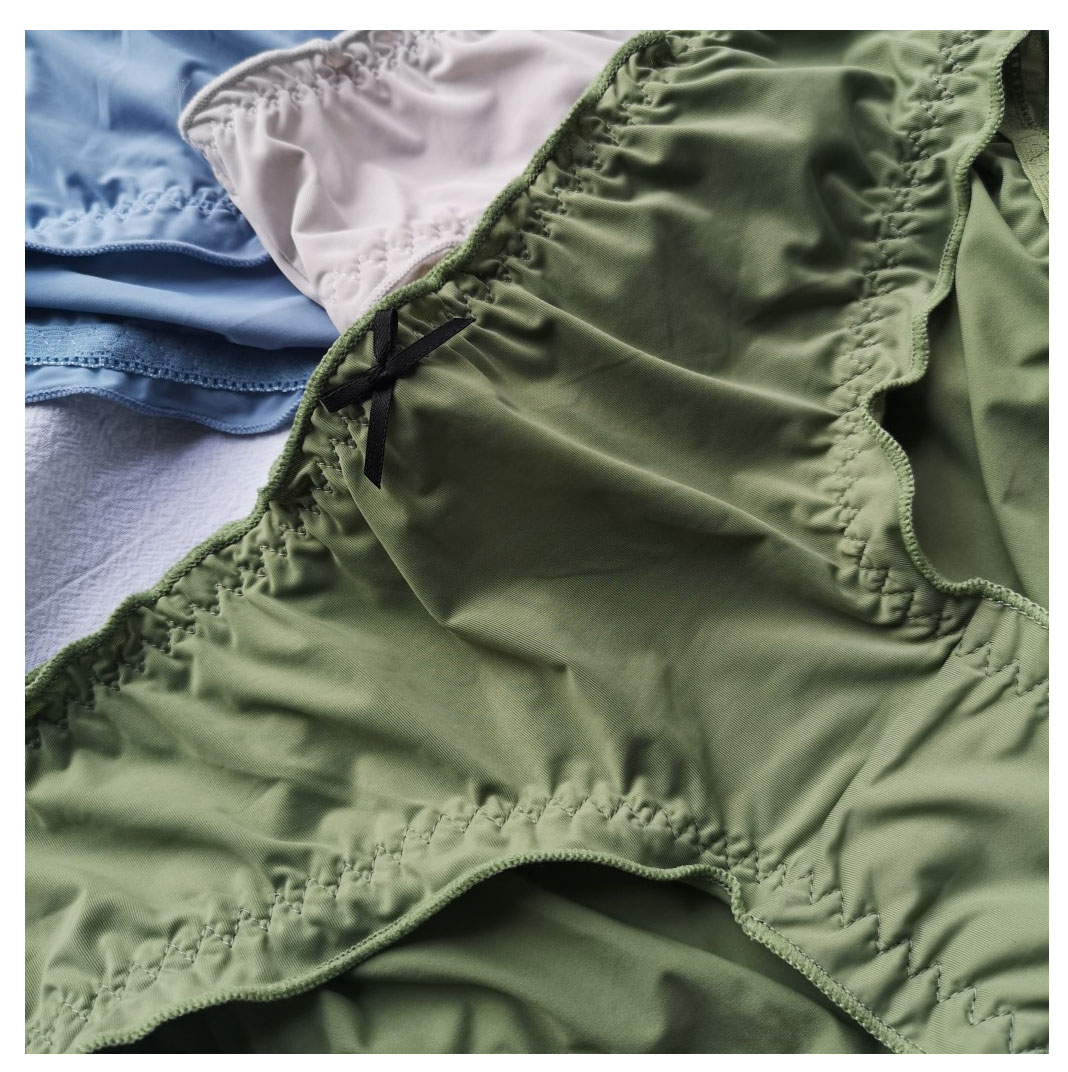 2PCS Comfortable Simple Solid Color Low-waist Student Underwear Women Summer New Style