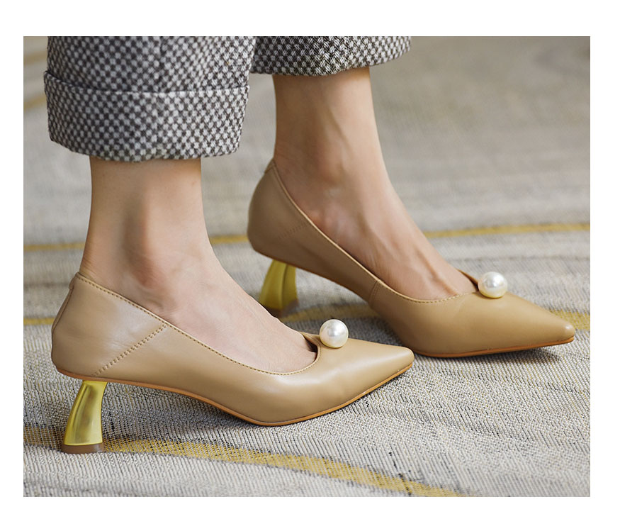 White French Pearl High Heels Fairy Style Pointed Thick Mid-heel Cat Heel Fashion Commuter Shoes