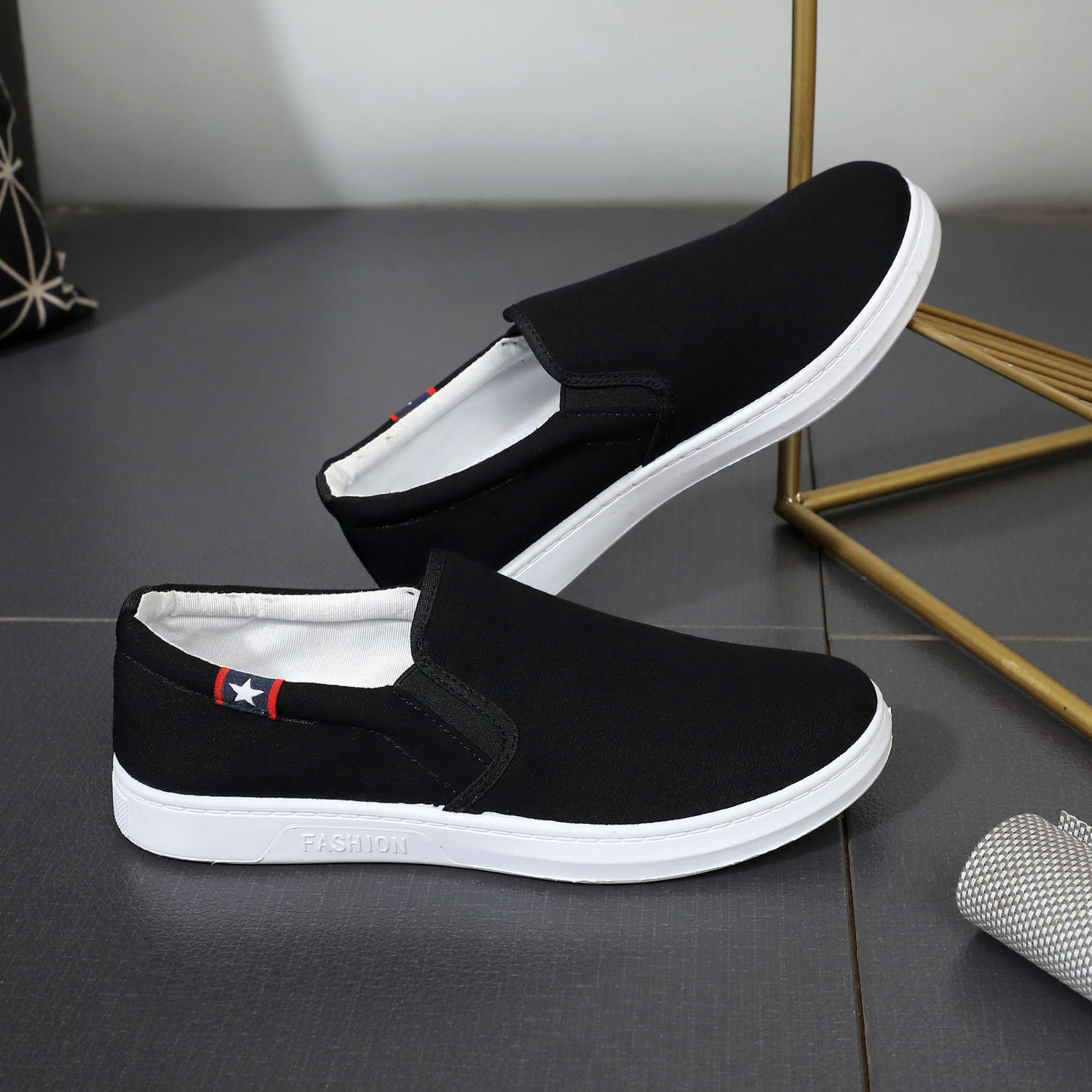 Men's Casual Cloth Shoes Breathable Canvas Shoes Student Flat Shoes
